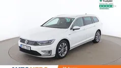 Vit Begagnad 2016 VW Passat GTE Kombi | 131 000 kr (Marknadspris)
