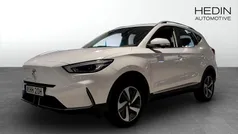 Vit (white) Begagnad 2022 MG ZS Luxury Sedan | 249 900 kr (Bra pris)