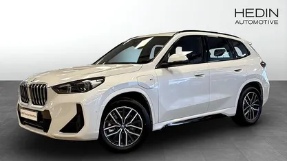Begagnad 2025 BMW X1 Comfort Edition SUV | 528 700 kr (Superpris)