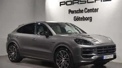 Begagnad Porsche Cayenne Black Edition 470 HK (345 kW) 2026 SUV
