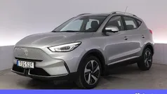 Grå Begagnad 2023 MG ZS Luxury Sedan | 287 900 kr (Marknadspris)