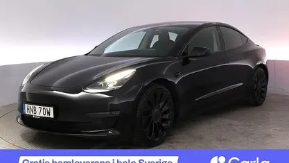 Svart Begagnad 2021 Tesla Model 3 Performance Sedan | 294 900 kr (Marknadspris)