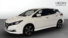 Vit (white) Begagnad 2021 Nissan Leaf Tekna Halvkombi | 209 900 kr (Marknadspris)