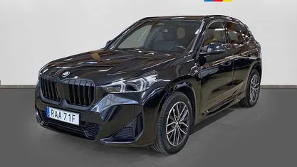 Begagnad BMW X1 M Sport 136 HK (100 kW) 2023 Svart SUV