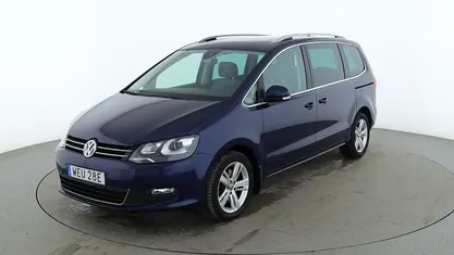 Blå Begagnad 2019 VW Sharan Minibuss | 334 000 kr (Marknadspris)