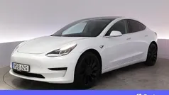 Vit Begagnad 2020 Tesla Model 3 Standard Range Plus Sedan | 239 900 kr (Marknadspris)