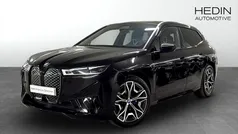 Svart Begagnad 2022 BMW iX Comfort Edition SUV | 668 700 kr (Superpris)