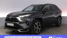 Grå Begagnad 2022 Toyota RAV4 Hybrid Premium SUV | 445 900 kr (Marknadspris)