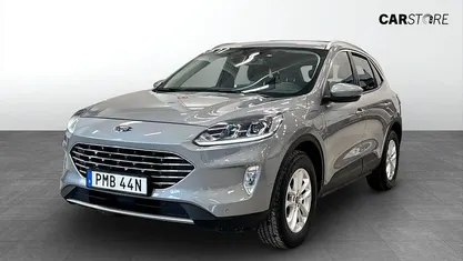 Begagnad 2023 Ford Kuga Titanium SUV | 249 900 kr (Marknadspris)