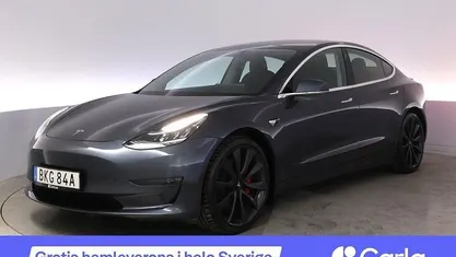 Grå Begagnad 2020 Tesla Model 3 Performance Sedan | 328 900 kr (Marknadspris)