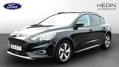 Svart Begagnad 2021 Ford Focus Active Halvkombi | 199 900 kr (Marknadspris)