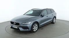 Grå Begagnad 2019 Volvo V60 Momentum Kombi | 219 000 kr (Marknadspris)