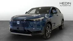 Mörkblå (blue) Ny 2025 Honda HR-V Elegance SUV | 348 800 kr (Marknadspris)