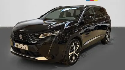 Svart Begagnad 2024 Peugeot 5008 GT SUV | 309 600 kr (Marknadspris)