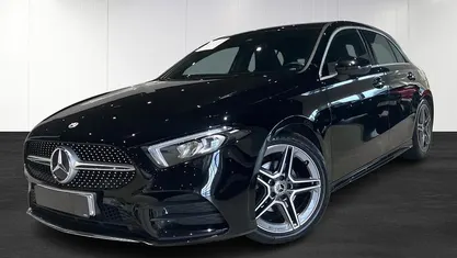 Begagnad Mercedes A180 AMG 2023 Svart Halvkombi