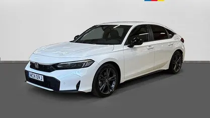 Sonic grey metallic Begagnad 2024 Honda Civic Hybrid Halvkombi | 359 500 kr (Marknadspris)