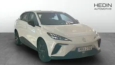 Vit (white) Begagnad 2023 MG MG4 EV Halvkombi | 244 900 kr (Marknadspris)