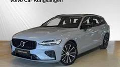 Grå Begagnad 2024 Volvo V60 Plus Kombi | 479 900 kr (Marknadspris)