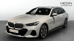 Grå Begagnad 2025 BMW 530e M Sport Kombi | 648 700 kr (Superpris)