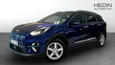 Blå (blue) Begagnad 2022 Kia e-Niro Advance SUV | 279 900 kr (Marknadspris)
