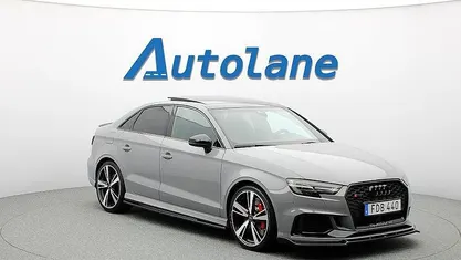 Grå Begagnad 2017 Audi RS3 Sedan | 459 800 kr (Marknadspris)