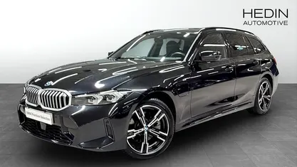 Begagnad BMW 330e M Sport 292 HK (214 kW) 2025 Svart Kombi
