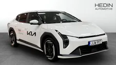 Vit (white) Begagnad 2025 Kia EV4 Plus Halvkombi | 499 900 kr (Superpris)
