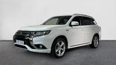 Begagnad 2016 Mitsubishi Outlander P-HEV SUV | 184 900 kr (Dyr)