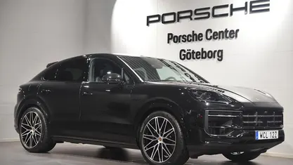 Ny 2025 Porsche Cayenne Black Edition SUV | 1 461 700 kr (Marknadspris)