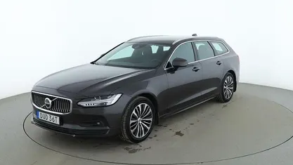 Begagnad 2020 Volvo V90 Momentum Kombi | 242 000 kr (Marknadspris)