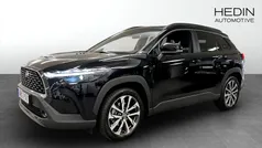 Svart (black) Begagnad 2024 Toyota Corolla Cross Executive SUV | 399 900 kr (Marknadspris)