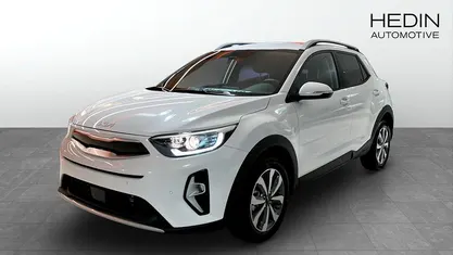Begagnad 2025 Kia Stonic Advance SUV | 257 500 kr (Marknadspris)