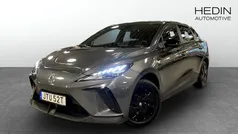 Grå Begagnad 2023 MG MG4 EV Halvkombi | 254 900 kr (Marknadspris)