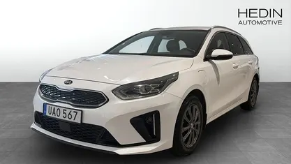Begagnad Kia Ceed Advance 141 HK (103 kW) 2021 Halvkombi