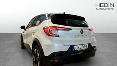 Vit Begagnad 2024 Renault Captur Techno SUV | 299 900 kr (Marknadspris)