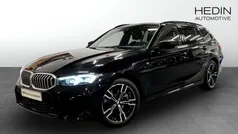 Svart (black) Begagnad 2024 BMW 330e M Sport Kombi | 598 700 kr (Marknadspris)