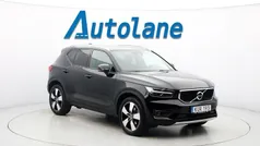 Svart Begagnad 2018 Volvo XC40 Momentum SUV | 269 900 kr (Marknadspris)