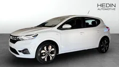 Vit (white) Ny 2025 Dacia Sandero Expression Halvkombi | 219 900 kr (Bra pris)