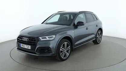 Grå Begagnad 2019 Audi Q5 Sport SUV | 295 000 kr (Marknadspris)