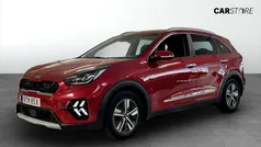 Röd (red) Begagnad 2020 Kia Niro 2 SUV | 224 900 kr (Marknadspris)
