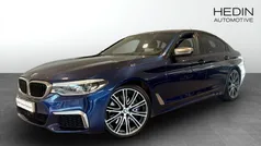 Blå (blue) Begagnad 2020 BMW M550 Sport Line Sedan | 558 700 kr (Marknadspris)