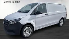 Svart Ny 2024 Mercedes Vito Minibuss | 583 850 kr