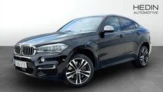 Svart (black) Begagnad 2015 BMW X6 M50 SUV | 289 700 kr (Marknadspris)