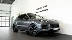 Grå (grey) Ny 2025 Porsche Cayenne SUV | 1 597 700 kr (Marknadspris)