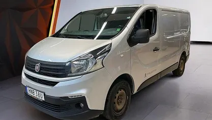 Grå Begagnad 2019 Fiat Talento Minibuss | 119 900 kr (Marknadspris)