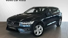 Blå Begagnad 2019 Volvo V60 CC SE Kombi | 339 900 kr (Marknadspris)