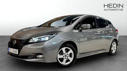 Begagnad 2023 Nissan Leaf N-Connecta Halvkombi | 194 900 kr (Marknadspris)