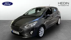 Grå Begagnad 2017 Ford Fiesta Halvkombi | 114 900 kr (Marknadspris)