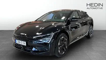 Svart (black) Ny 2025 Kia EV6 Plus SUV | 559 900 kr (Bra pris)