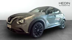 Mörkgrå (grey) Begagnad 2020 Nissan Juke Enigma SUV | 209 900 kr (Marknadspris)